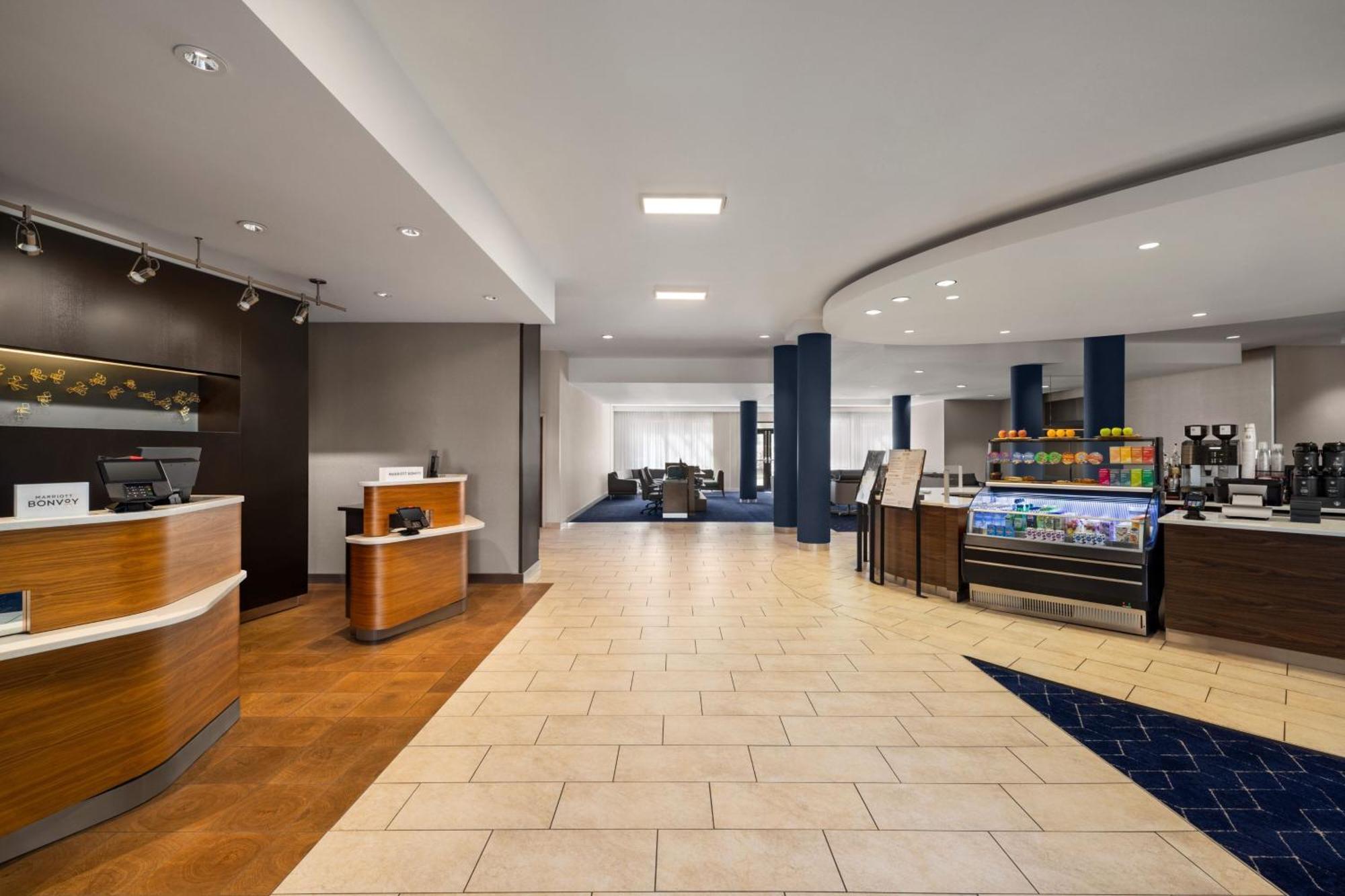 Hotel Courtyard By Marriott Arena