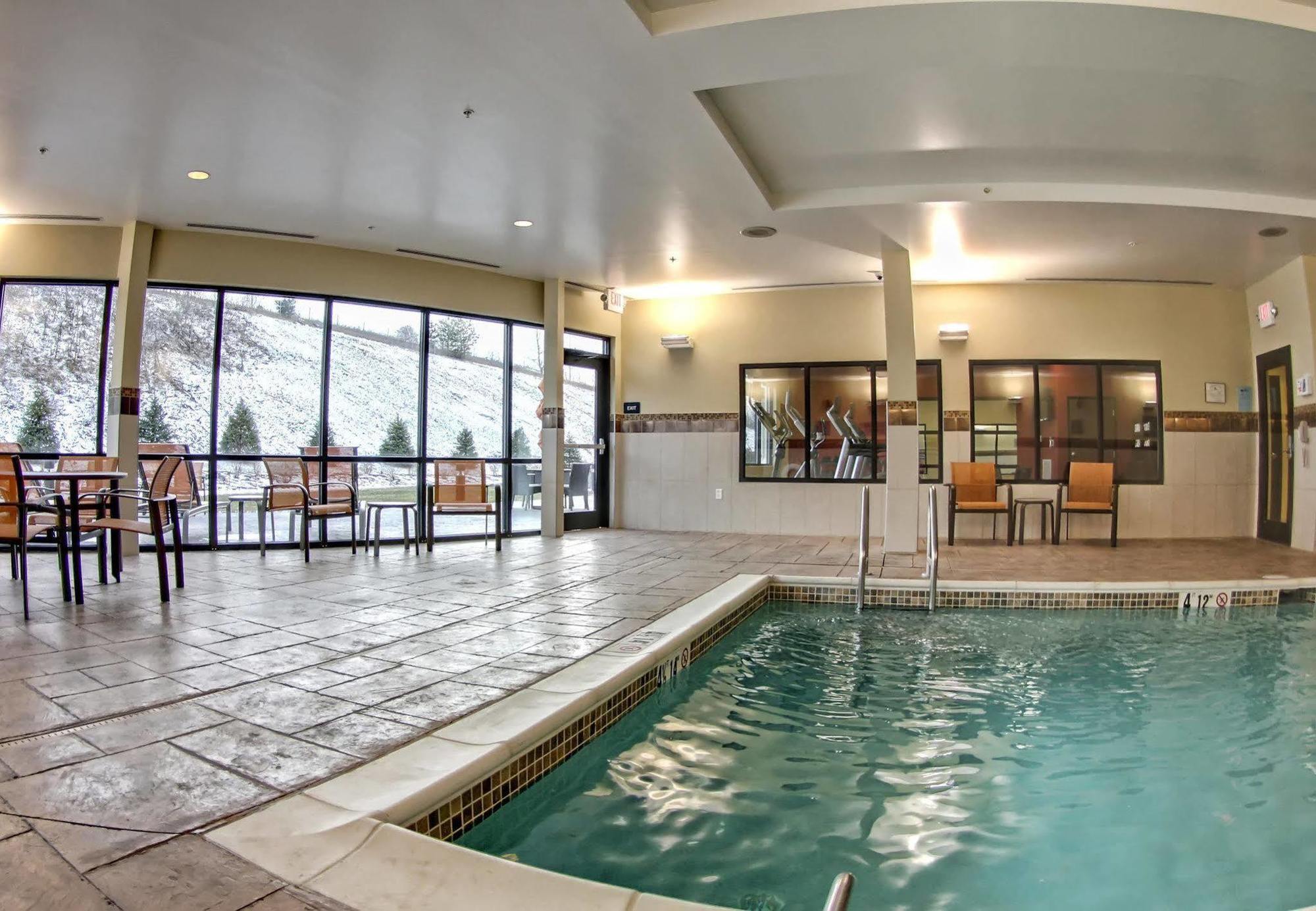 Hotel Courtyard By Marriott Arena