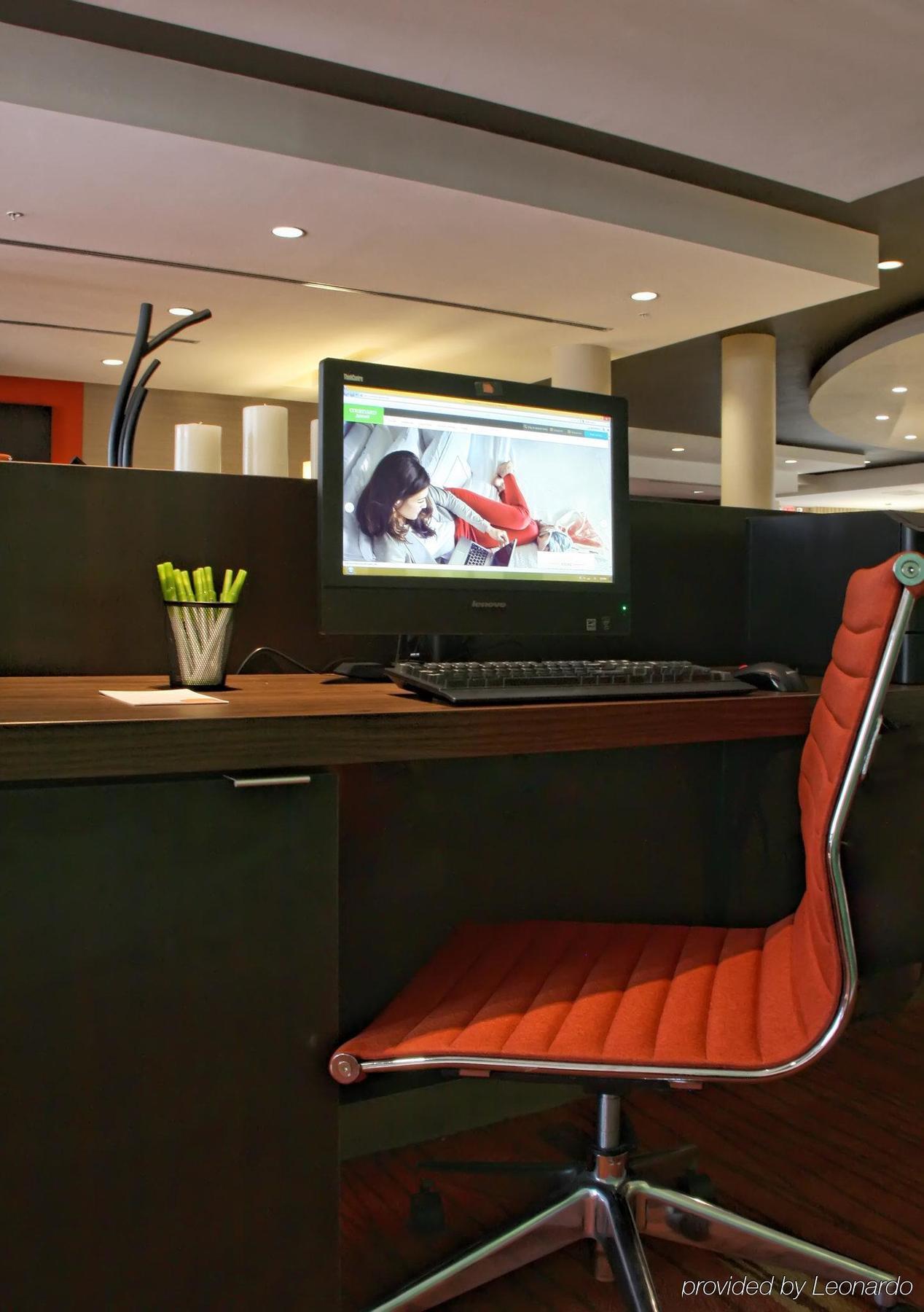 Courtyard By Marriott Arena